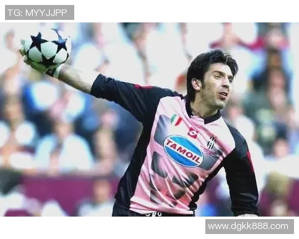 77年足球明星的辉煌岁月与传奇故事揭秘